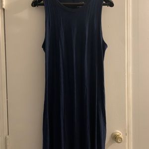 Sleeveless dress